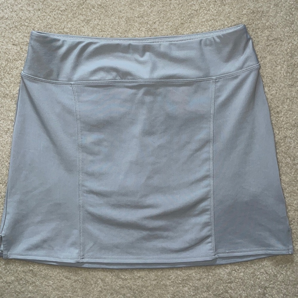 Adidas pull on golf or tennis skirt size small